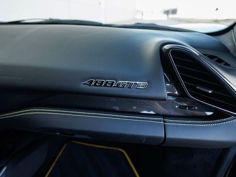 Used 2017 Ferrari 488 GTB image 58