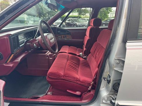 Used 1992 Buick Park Avenue FWD image 13