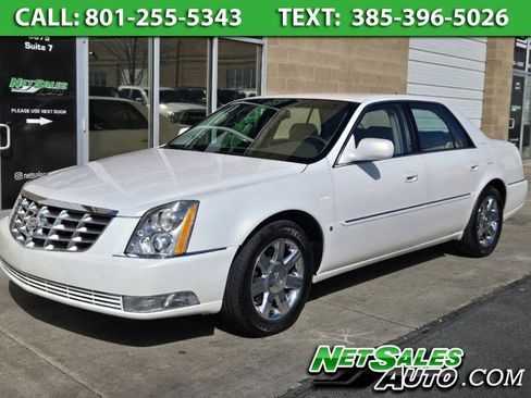 Used 2006 Cadillac DTS w/ Trunk Convenience Package image 1