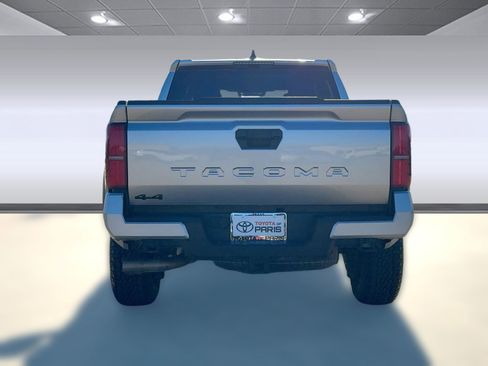 Used 2024 Toyota Tacoma TRD Off-Road image 10