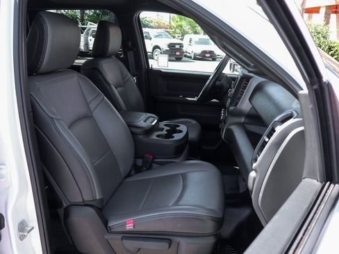 Used 2024 RAM 2500 Tradesman w/ Chrome Appearance Group image 38