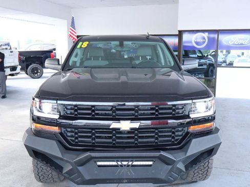 Used 2018 Chevrolet Silverado 1500 Custom w/ Custom Value Package AWD/4WD image 9
