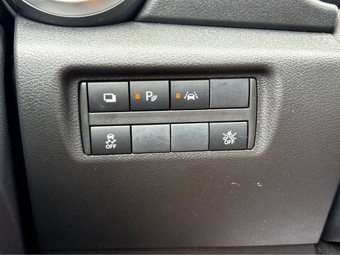 Used 2025 Nissan Versa S w/ S Plus Package FWD image 13