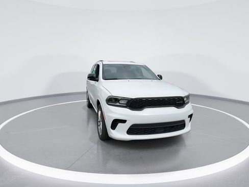 Used 2024 Dodge Durango GT RWD image 3