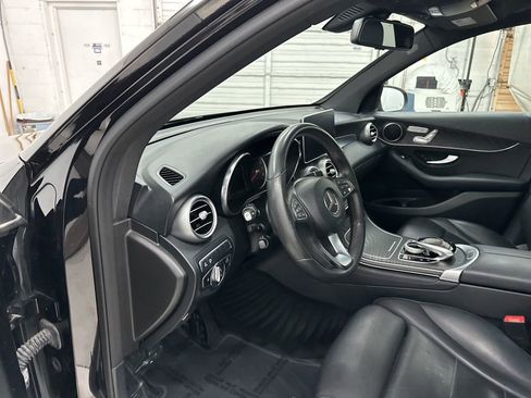 Certified 2018 Mercedes-Benz GLC 300 image 9