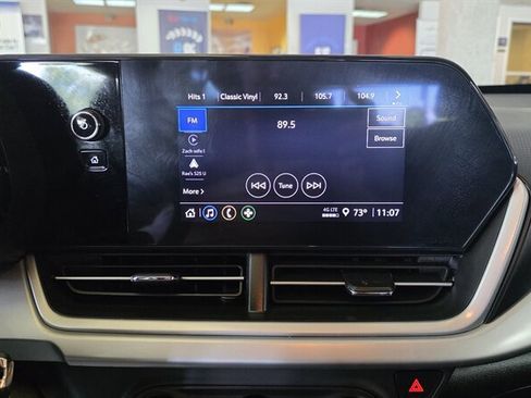 Used 2024 Chevrolet Trax RS FWD image 15