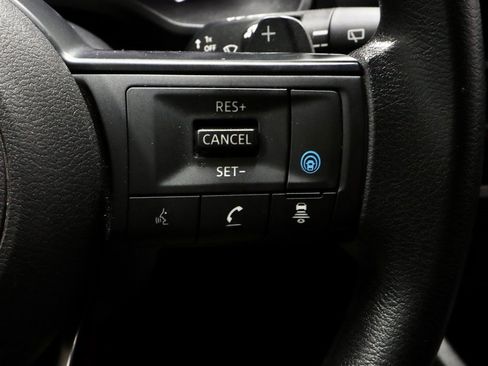 Certified 2024 Nissan Rogue SV image 31