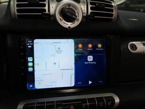 Used 2013 smart fortwo passion image 18