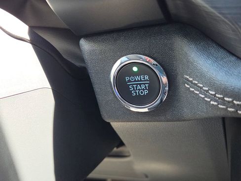 Used 2025 Ford F150 Lightning Flash image 33