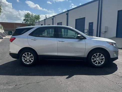 Used 2018 Chevrolet Equinox LS FWD image 5