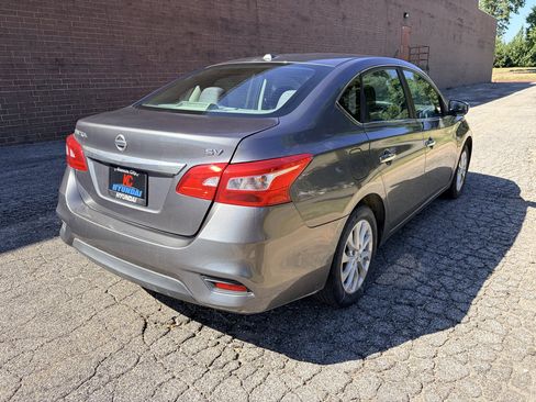 Used 2018 Nissan Sentra SV FWD image 5