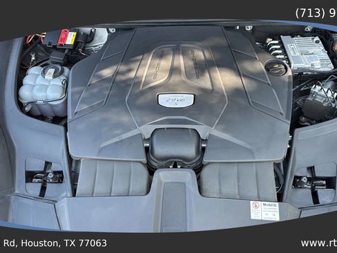 Used 2019 Porsche Cayenne S image 53