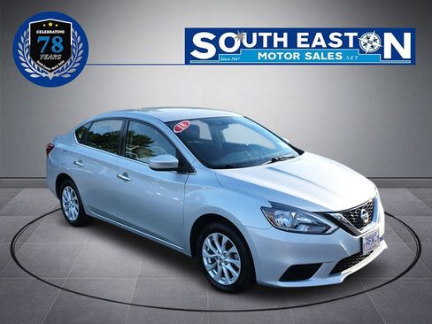 Used 2018 Nissan Sentra SV image 2