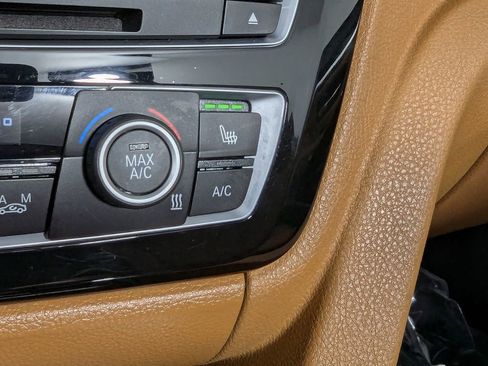 Used 2018 BMW 430i xDrive Convertible image 24