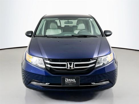 Used 2015 Honda Odyssey LX image 2