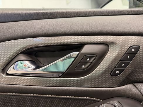 Used 2024 Chevrolet Traverse Premier image 21