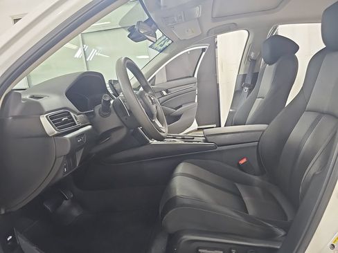 Used 2021 Honda Accord EX image 18