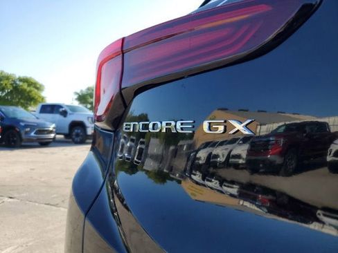 New 2026 Buick Encore GX Sport Touring FWD image 8