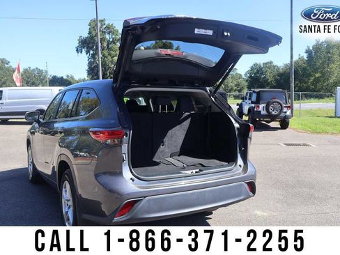Used 2023 Toyota Highlander Platinum image 27