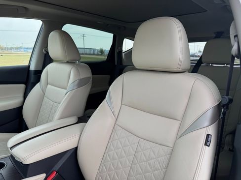 Used 2022 Nissan Murano Platinum w/ Cargo Package image 10