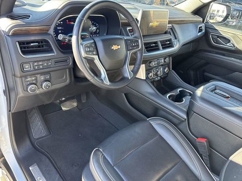 Certified 2022 Chevrolet Suburban Premier image 13