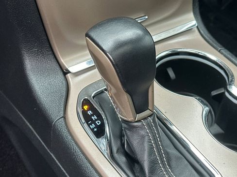 Used 2017 Jeep Grand Cherokee Limited w/ Luxury Group II AWD/4WD image 17