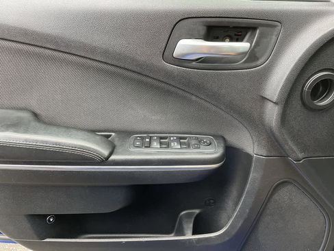 Used 2018 Dodge Charger R/T w/ Beats Audio Group image 30