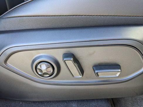 New 2025 Jeep Grand Cherokee Limited w/ Black Appearance Package image 50