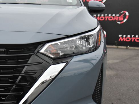 Used 2024 Nissan Sentra SV image 11
