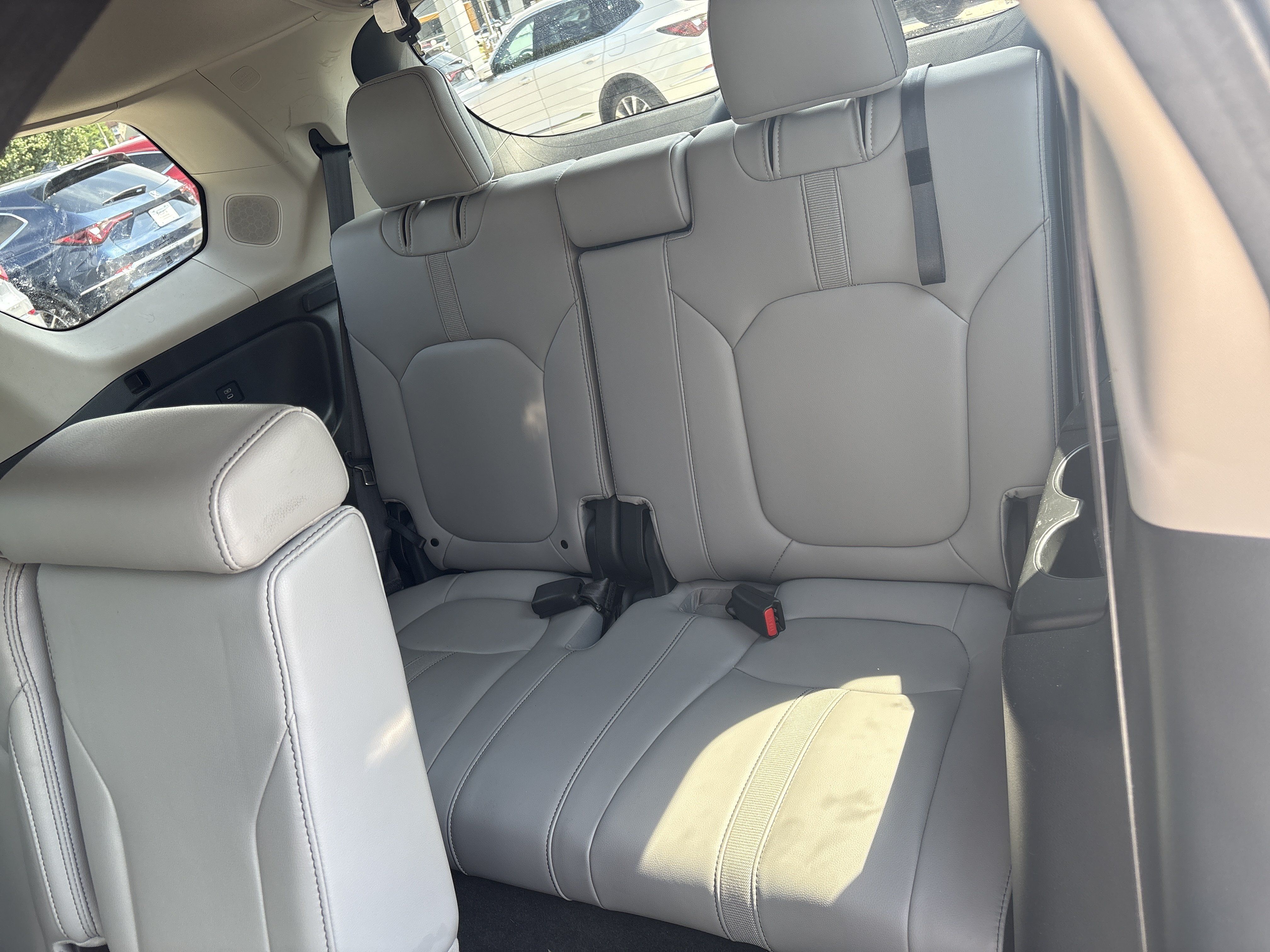 Used 2024 Honda Pilot Touring image 5