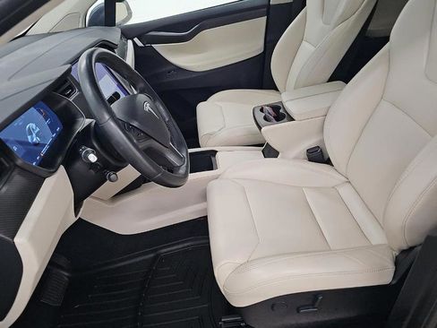 Used 2018 Tesla Model X 75D image 9