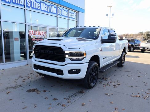 Used 2023 RAM 2500 Laramie w/ Night Edition image 6