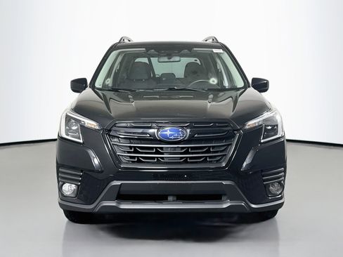 Used 2023 Subaru Forester Premium AWD/4WD image 2