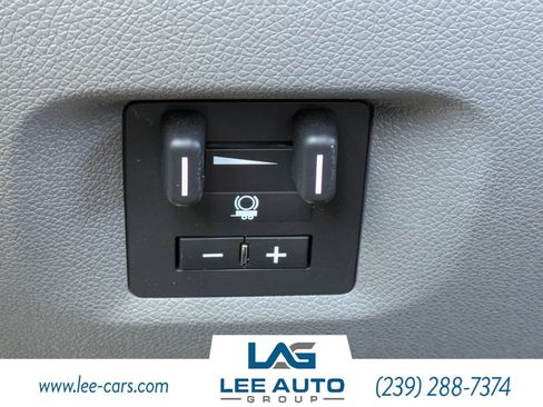 Used 2011 Chevrolet Silverado 2500 W/T image 19