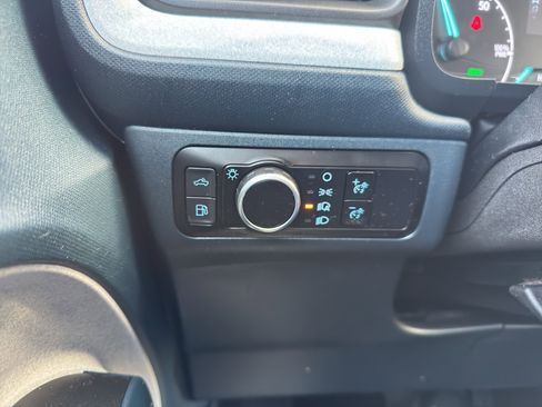 Used 2023 Ford Maverick XLT image 12