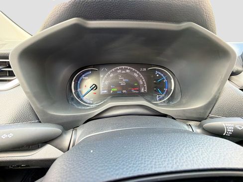 Used 2024 Toyota RAV4 XLE image 37