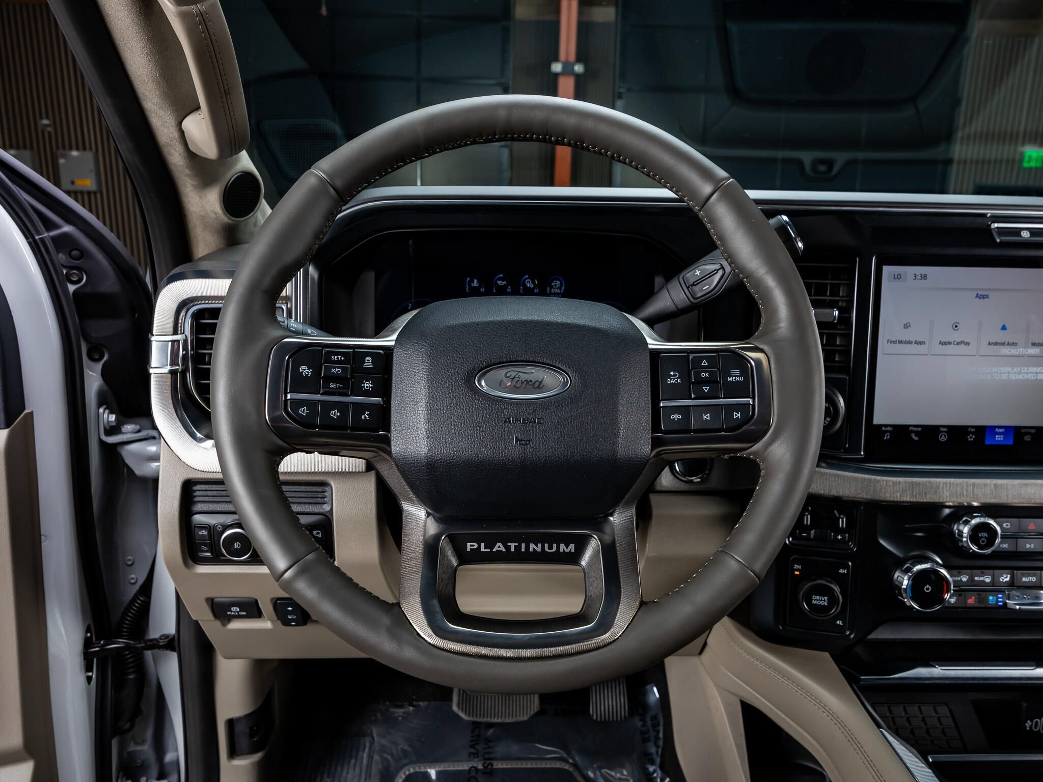 Used 2026 Ford F450 Platinum w/ Platinum Plus Package AWD/4WD image 17