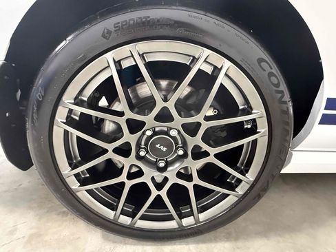 Used 2014 Ford Mustang Shelby GT500 w/ Equipment Group 821A RWD image 75