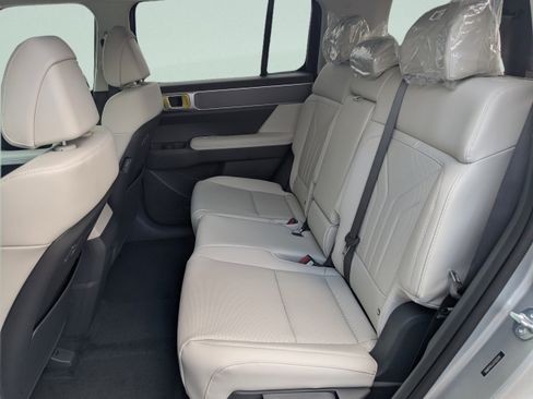 New 2026 Hyundai Santa Fe SEL w/ Tow & Go Package FWD image 13