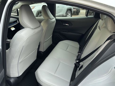 New 2026 Toyota Prius XLE image 9