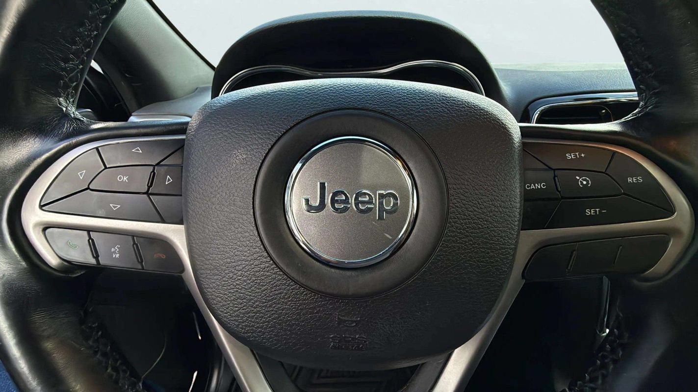 Used 2021 Jeep Grand Cherokee Limited w/ Luxury Group II AWD/4WD image 13