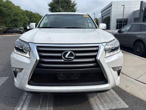 Used 2019 Lexus GX 460 Premium AWD/4WD image 2