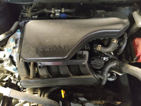 Used 2021 Nissan Rogue Sport SV AWD/4WD image 30