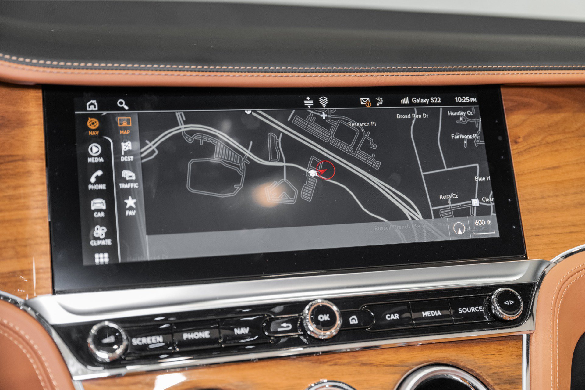 Certified 2024 Bentley Continental GT V8 AWD/4WD image 30