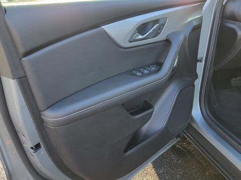 Certified 2025 Chevrolet Blazer LT image 6
