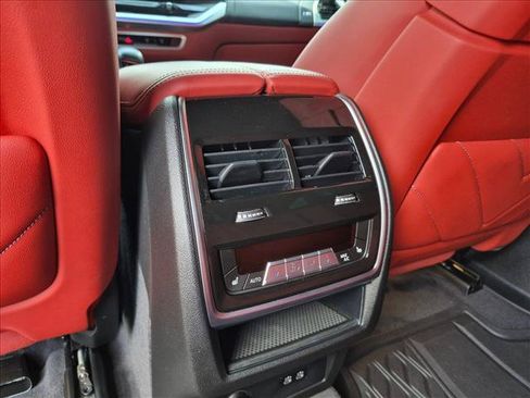 Used 2024 BMW XM AWD/4WD image 14