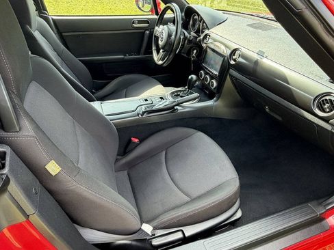 Used 2013 MAZDA MX-5 Miata Sport RWD image 10