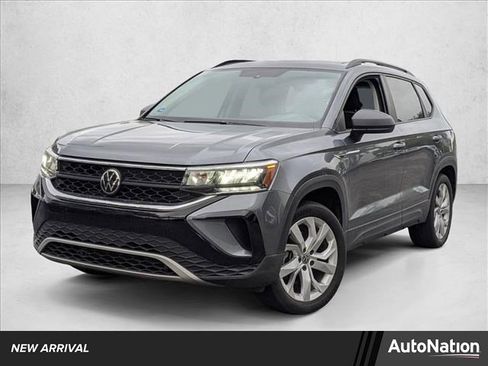 Used 2023 Volkswagen Taos S image 1