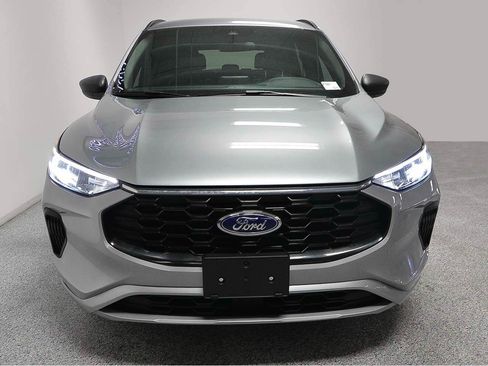 Used 2024 Ford Escape ST-Line FWD image 2