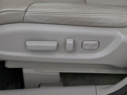 Used 2014 Honda CR-V EX-L image 23